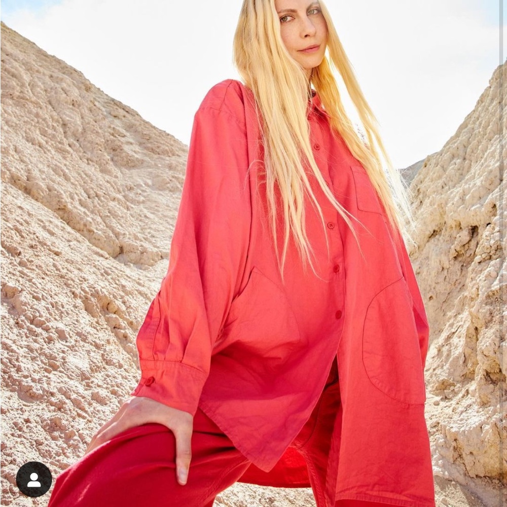 Jesse Kamm Okuda shirt in Maraschino M/L